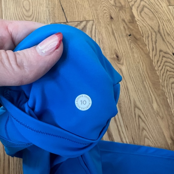 Lulu lemon fast and free crop - Picture 4 of 4